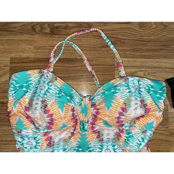 VM One Piece Swimwear Bathing Suit Women’s Plus Size 1x Multicolored NWT - Picture 2 of 13